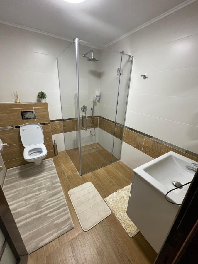 Pensiunea Alexolar New One Arada Exteriör bild